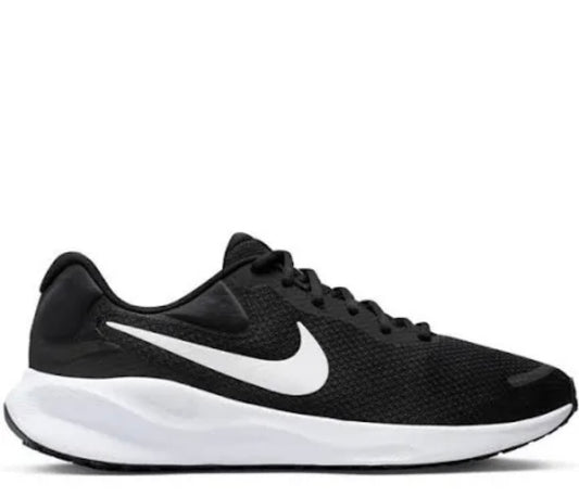 CRICKET SPIKES NIKE REVOLUTION 7